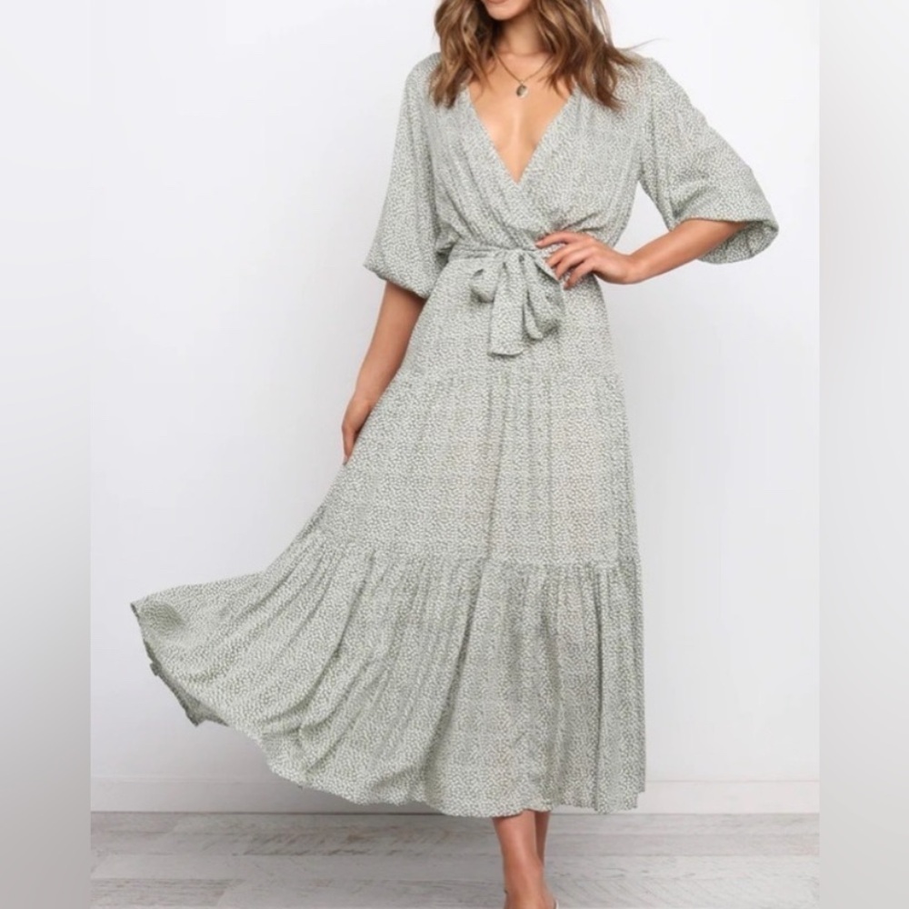 nwt Petal + Pup Hadyn maxi Dress - Green leaf print - belted XXL